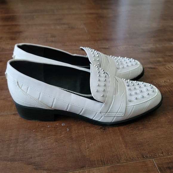 Circus by Sam Edelman Loafers Flats Croc Embossed Studs White Size 9 - Picture 4 of 12